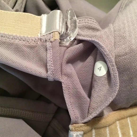 LULULEMON Cool Breeze Tank Top Shirt Built In Bra - Picture 5 of 8